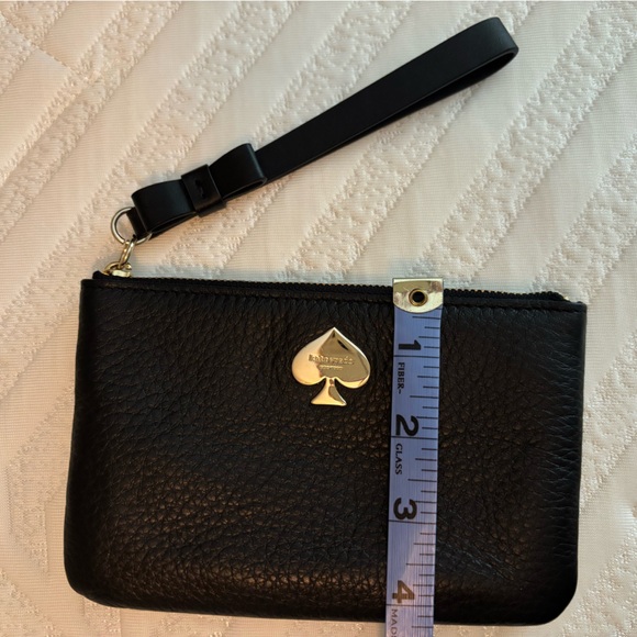 ❤️🎁 Kate Spade NY Black Pebbled Leather Wristlet ❤️🎁 - Picture 4 of 7
